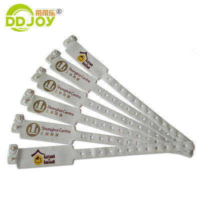 Pulseira de plástico de vinil de PVC para locais de eventos Fabricação de pulseira descartável impermeável