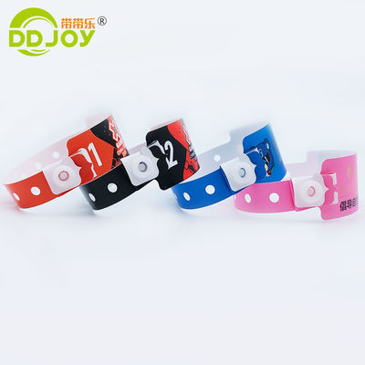 Provisões para festas de um só dia Pulseira de identificação numerada impermeável para eventos