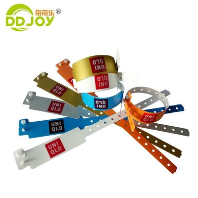 Pulseiras Tipo de jóias Logotipo personalizado impermeável PE Pulseira Snap Lock para piscina
