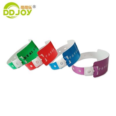 Logotipo personalizado de tamanho adulto Pulseira de plástico / papel / composto para eventos de festivais elegantes