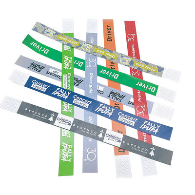 Pulseira Tyvek descartável para eventos Código QR personalizado Impressão de cor vermelha à prova d'água