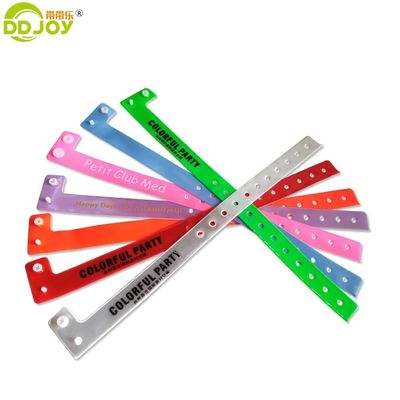 Bracelete de festa em forma de L com logotipo refletor verde neon com PVC e PVC refletor