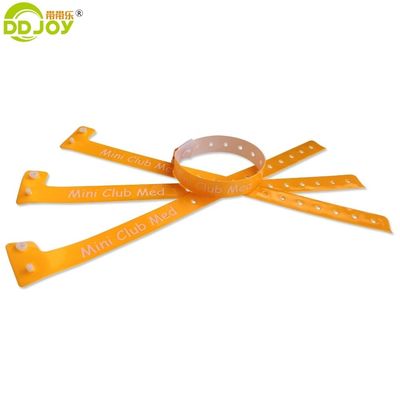Bracelete de festa em forma de L com logotipo refletor verde neon com PVC e PVC refletor