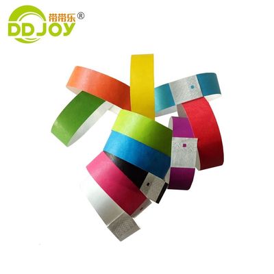 Pulseira de Tyvek impermeável personalizada bilhetes para eventos de cores inteiras pulseiras de papel para férias