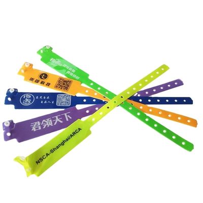 Eventos personalizados Pulseiras de cores de PVC Neon Presentes de um dia de Festival de Plástico Pulseira de vinil
