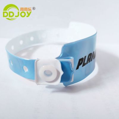 Braceletes de vinil personalizados para parque de diversões acessíveis e duráveis