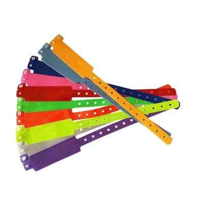 Pulseira de PVC de 250*25mm Pulseira de plástico de cor neon personalizada para identificação de hotel