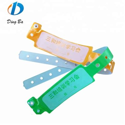 Pulseira de PVC de 250*25mm Pulseira de plástico de cor neon personalizada para identificação de hotel