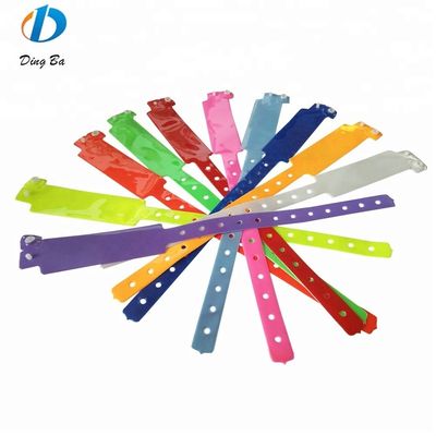 Pulseira de PVC de 250*25mm Pulseira de plástico de cor neon personalizada para identificação de hotel