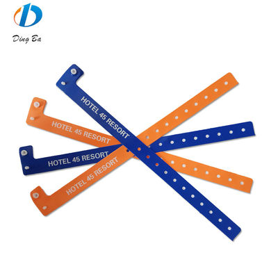 Logotipo personalizado popular feminino Laranja Pulseiras de PVC para eventos Festival Plástico em forma de L