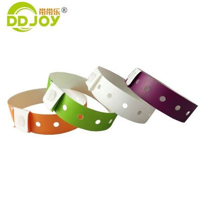 Pulseira de plástico personalizada DingBa 250 * 25mm Bracelete de forma larga para amantes de desenhos animados