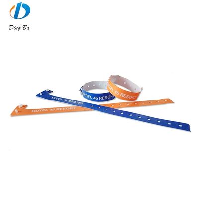 Logotipo personalizado popular feminino Laranja Pulseiras de PVC para eventos Festival Plástico em forma de L