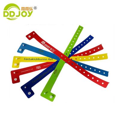 Pulseira de plástico personalizada DingBa 250 * 25mm Bracelete de forma larga para amantes de desenhos animados
