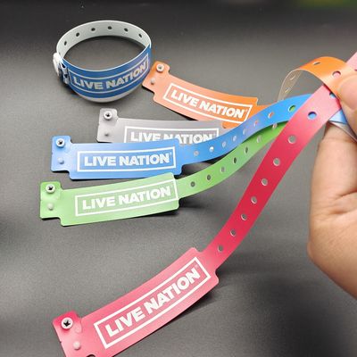 Shanghai PVC Material Vinyl Pulseiras Para Eventos Grande Forma e Design Livre Incluído