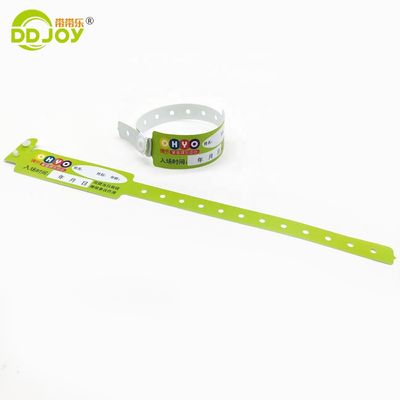 Festa VIP Desenhos personalizados Material PVC macio colorido convidado VIP Pulseira de vinil regular