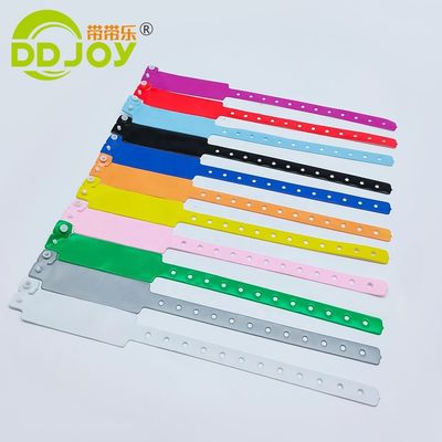 Tecnologia de inserção de bloqueio de plástico Pulseiras/pulseiras de PVC azul para eventos DDJOY Festivais
