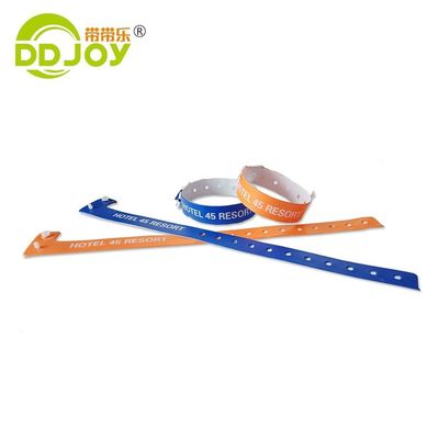 Pulseira de PVC de código QR personalizada para eventos Identificar pulseiras de vinil de plástico