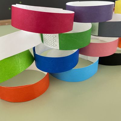 Papel de identificação Tyvek pulseiras Logotipo personalizado e código de barras para identificação