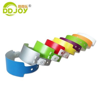 DDJOY Pulseiras de plástico PE personalizadas para eventos Logotipo Tamanho 65 * 20mm