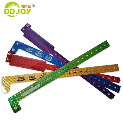 Pulseira Holográfica Personalizada Anti-Alergias Plastico Vermelho em Forma de L Pulseira Brilhante para Eventos