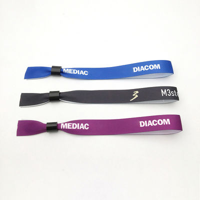 Pulseiras de tecido de cetim de chip RFID personalizadas em amarelo para gestão de festas e eventos