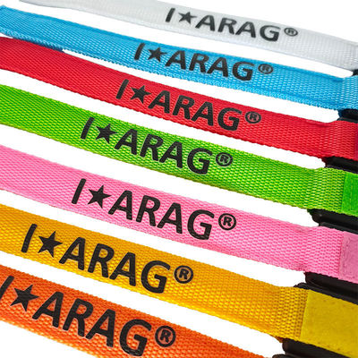 Impressão offset personalizada Nylon flashing LED pulseiras brilham no escuro para eventos Concertos