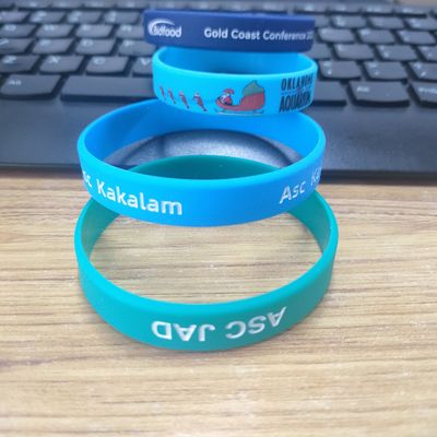 Eventos Desportivos Pulseira de material de silício Pulseiras de borracha GlOW personalizadas para festivais