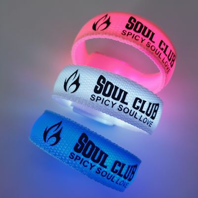 255.16*20mm Custom Printing LED Wrist Band para festas e eventos que brilham no escuro
