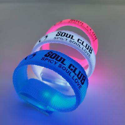 255.16*20mm Custom Printing LED Wrist Band para festas e eventos que brilham no escuro