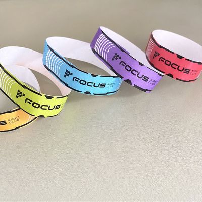 Logotipo personalizado Pulseira impressa Papel à prova d'água Pulseiras Tyvek Fecho adesivo forte
