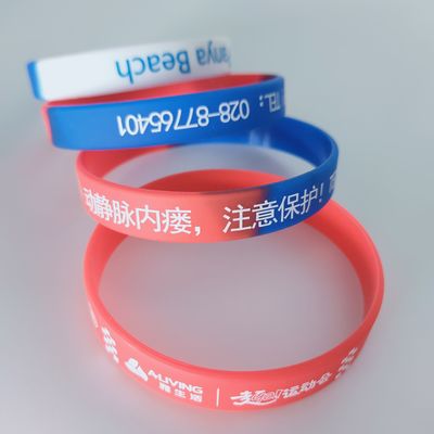 Pulseira de silicone resistente à água Laranja brilhante no escuro Pulseira de pulseira Personalizada Presente Pulseira