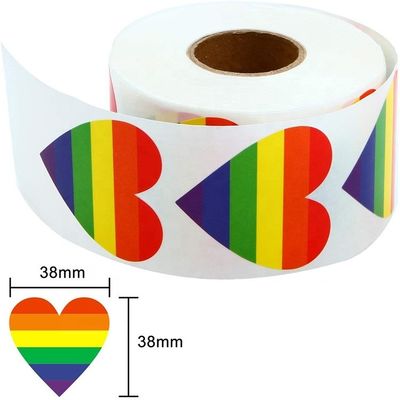 Artesanato de presente de 1,5 polegadas 500 pcs/rolo estriado em forma de coração amor gay orgulho Rainbow Heart Sticker