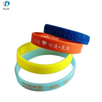 Recolha de fundos para eventos personalizados Pulseira redonda de silicone com certificação ISO9001
