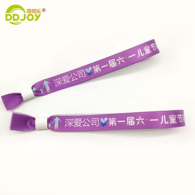 Artwork Logotipo sob medida Sublimação Lanyard curto Pulseira de uso descartável tecida para festival