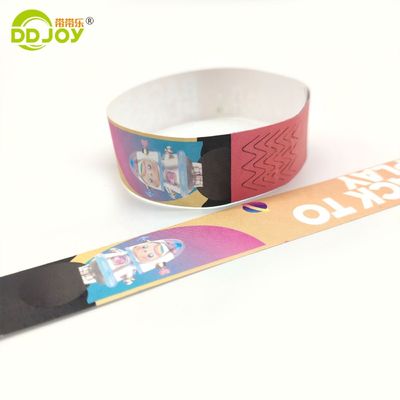 Logotipo personalizado Banda impermeável Tyvek Número de série Pulseira para gerenciamento de eventos
