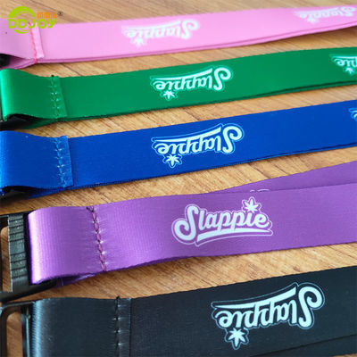 Acessórios de seda corante sublimação poliéster cordas para chaveiro logotipo personalizado 900 * 15 * 0,65mm