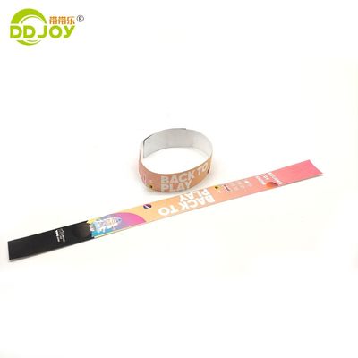 Logotipo de impressão colorida Pulseiras Tyvek descartáveis para eventos Pulseiras de papel à prova d'água