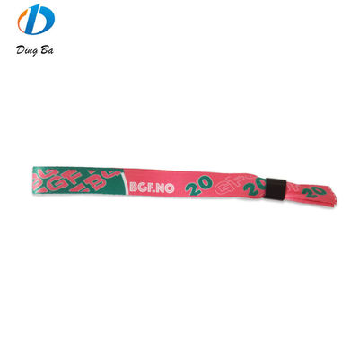 Eventos personalizados Fiesta RFID Pulseiras com tecido de cetim e impressão de texto de logotipo