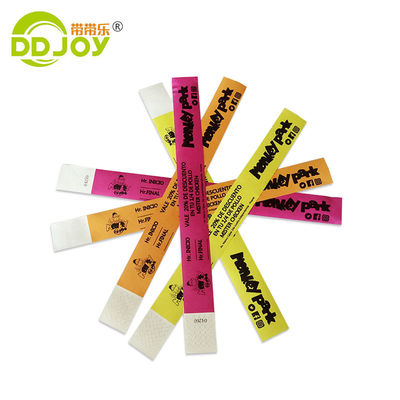 Impressão de uma cor Tyvek pulseiras de papel para festa Festival Clube Parque escolar DDJOY-TW019