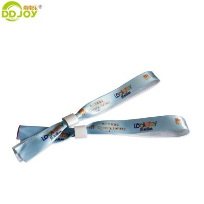 Adicione um toque de charme ao seu festival com fechaduras inspiradoras personalizadas pulseiras