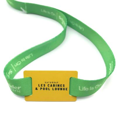 Pulseiras RFID impressas sob medida em tecido de cetim para identificação de eventos e festivais