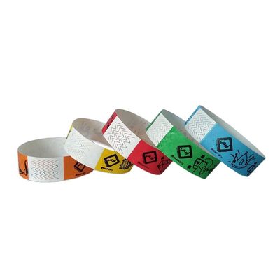 Pulseira de admissão de eventos auto-aderente com opções de impressão e envio personalizadas