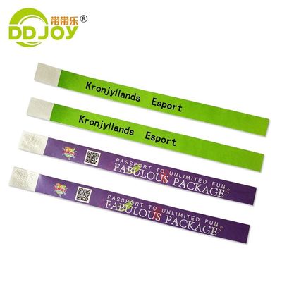 Pulseiras de papel Tyvek personalizadas resistentes à água Pulseiras de impressão a cores para ocasião de presente