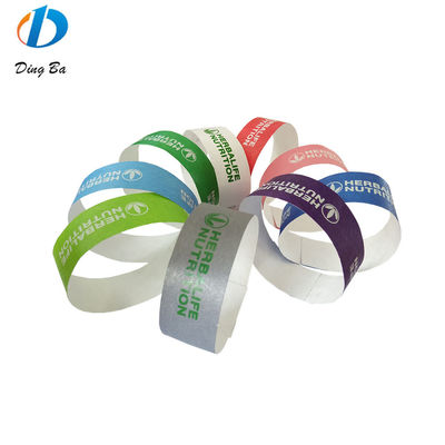 Destino Eventos e festivais de usuários finais Pulseiras Tyvek personalizadas para parque/clube/festa